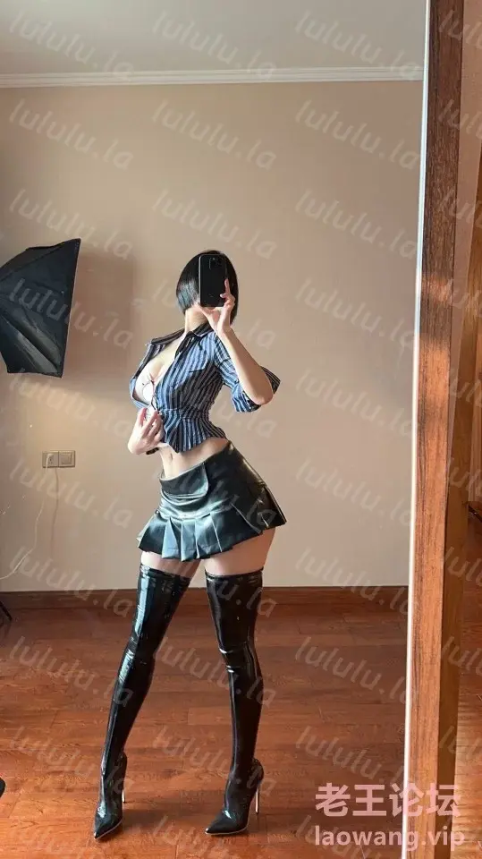 [转载搬运] 俏妞qiaoniuTT – NO.107 战神皮靴 [16P／62MB][百度网盘] [16p+62mb][百度盘]-福利岛