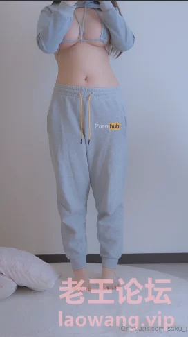 [转载搬运] 极品萝莉-saku_j-新-运动套装 [2V+1.66G][百度盘]-福利岛