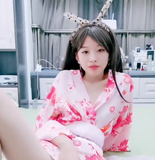 娇小身材美女 米拉 自慰啪啪大秀-1V1G-福利岛