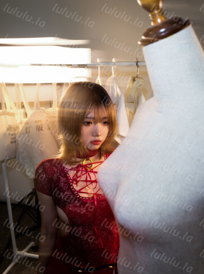 柒柒不可爱 – 红 [29P 809MB]-福利岛